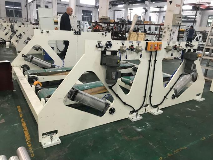 Машина туалетной бумаги