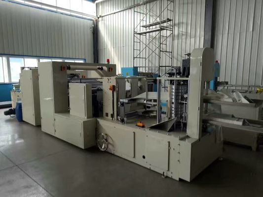 Салфетка бумаги управлением PLC перепада 5.5KW делая машину